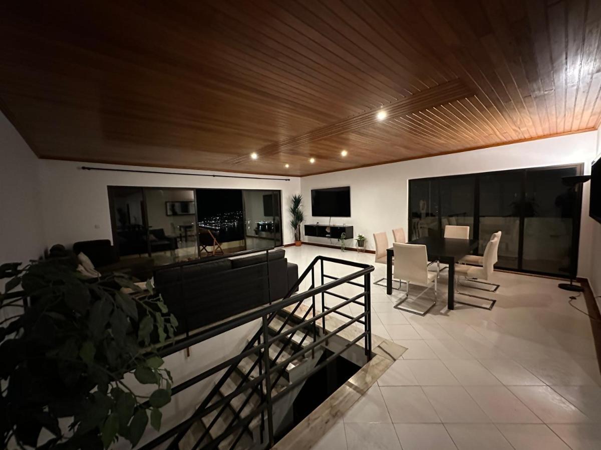 Penthouse Ocean View Sesimbra - Parking @Center Apartman Kültér fotó